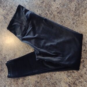 Athleta elation velvet tight size small